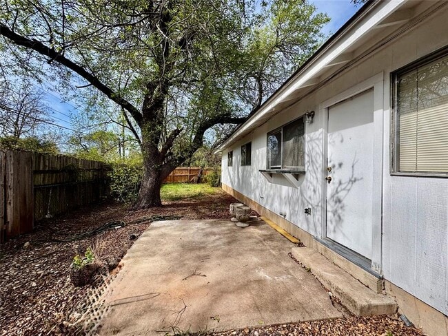 Building Photo - 4703 Sagebrush Trail