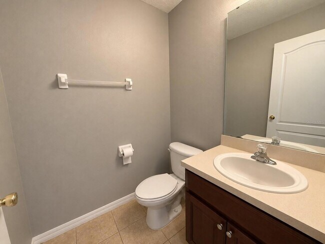 Building Photo - 895 Hacienda Cir