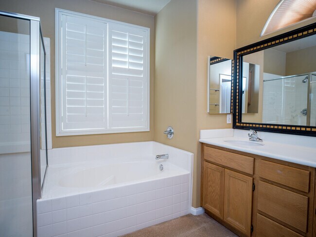 Building Photo - 42222 Revere St