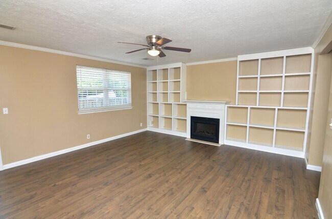 Building Photo - 2962 Baby Ruth Ln