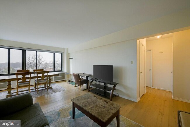 Building Photo - 3601 Wisconsin Ave NW