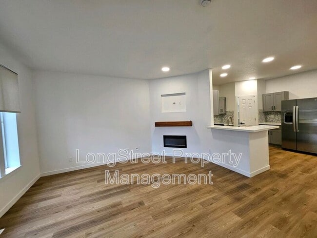 Building Photo - 11987 SW Horizon Blvd