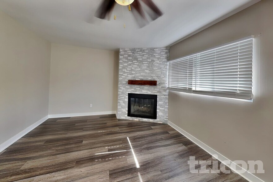 Building Photo - 15202 Highland Ave