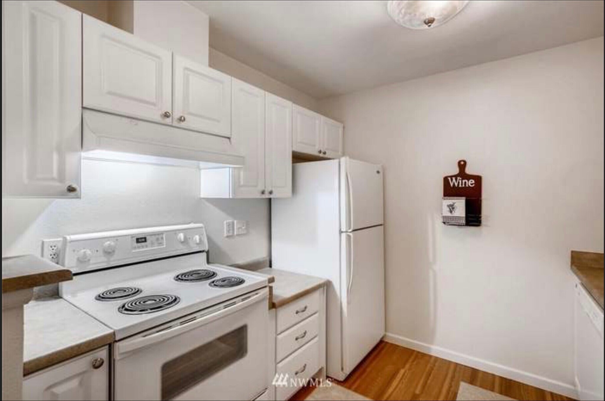 Building Photo - 33020 10th Ave SW