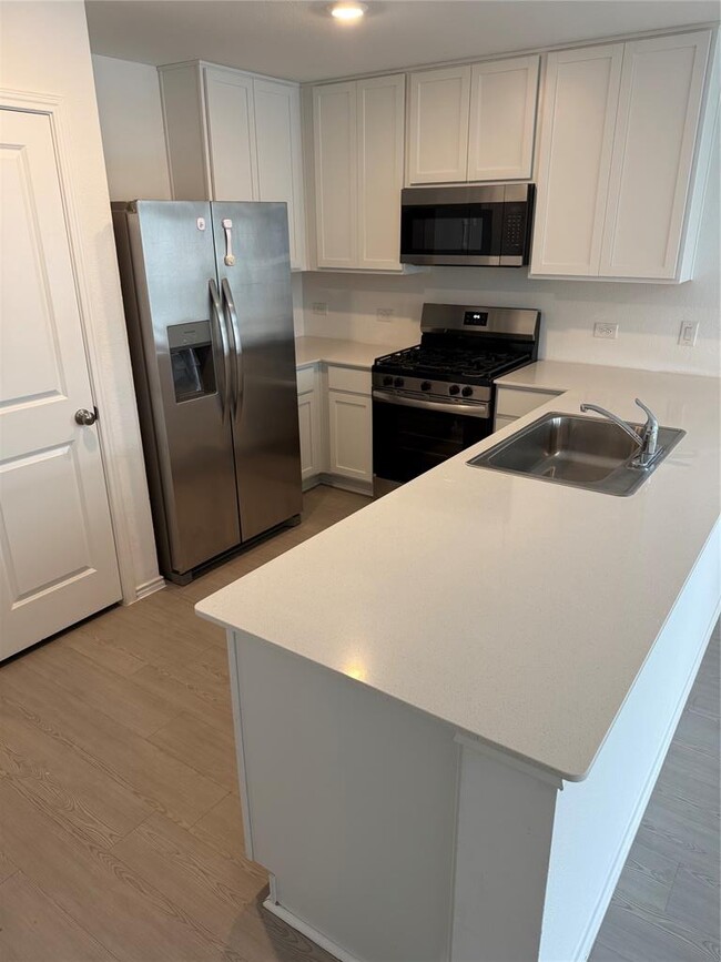 Building Photo - 2324 Dust Devil Dr