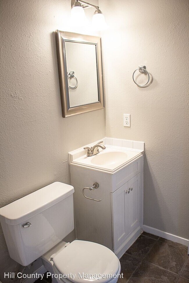 Building Photo - 3 br, 2 bath House - 612 Great Britain Blvd.