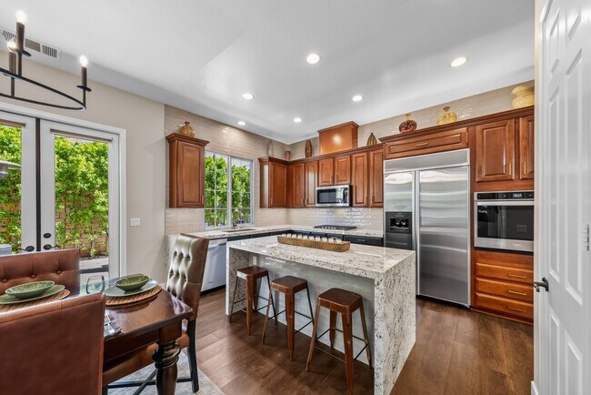 Building Photo - 2846 Amatista Ct