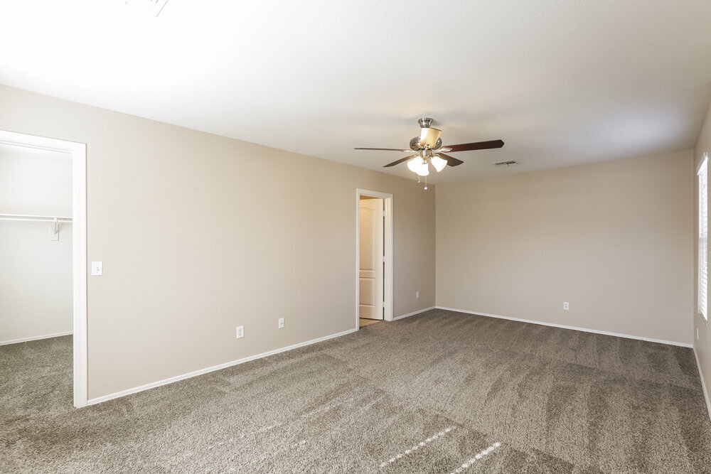 Building Photo - 11242 W Garfield St