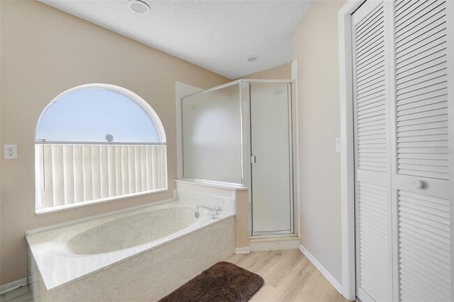 Building Photo - 8607 Knottingham Dr