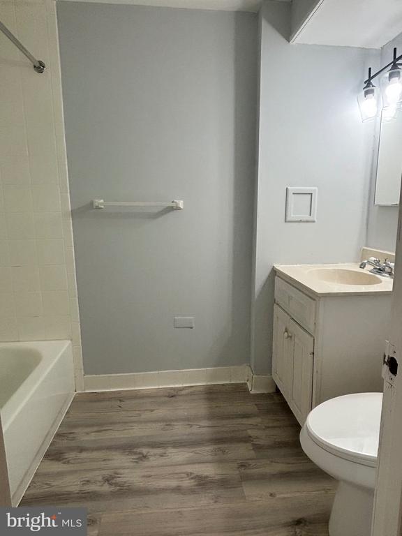 Building Photo - 9103 Wallace Rd