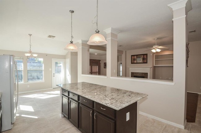 Building Photo - 7439 Parkcross Pl