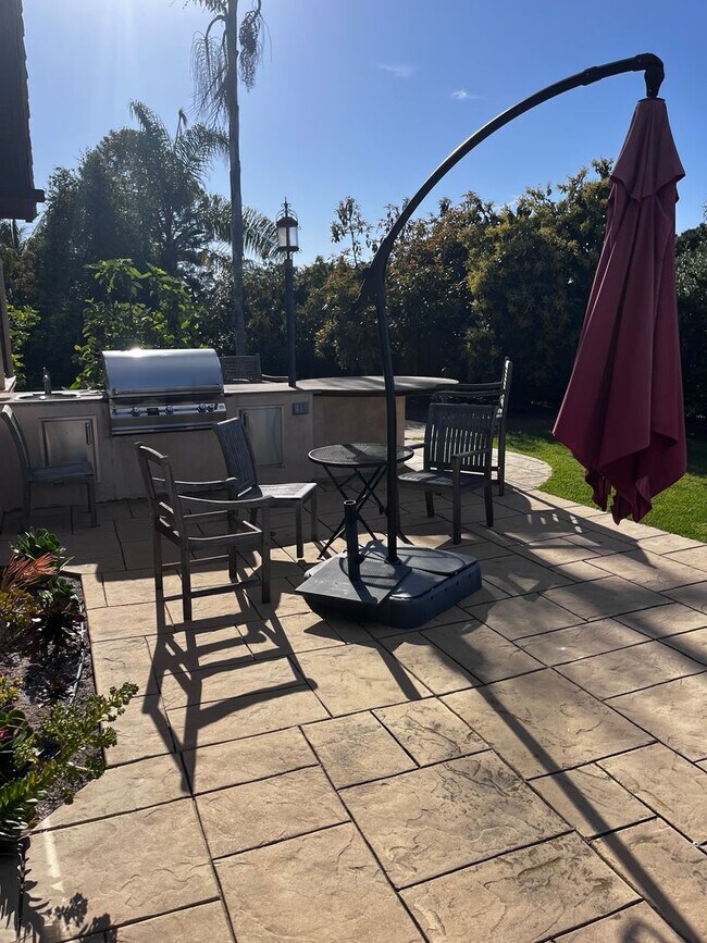 Building Photo - Montecito Property with a View and a Pool ...