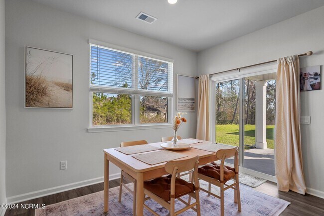 Building Photo - 1561 Pleasant Holw Ct SE