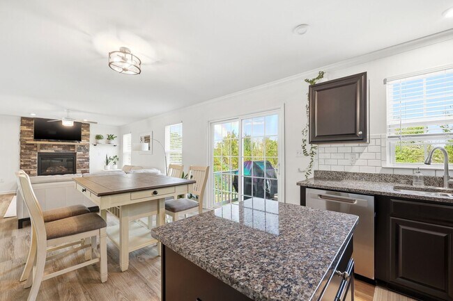 Building Photo - Modern Riverwood Retreat | Spacious 3BR Home in Prime Charlottesville Location