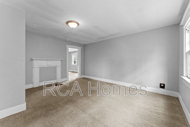 Building Photo - 1011 Dreier Pl