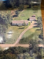 Building Photo - 10675 Mohawk Rd