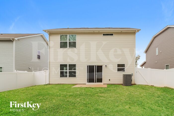 Building Photo - 8212 Williams Farm Dr