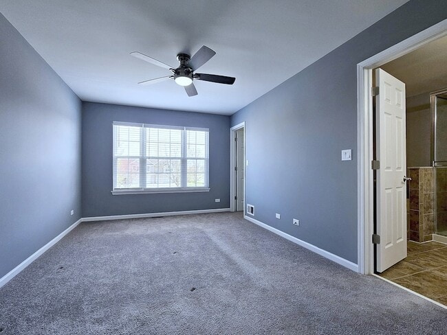 Building Photo - 464 Lancaster Dr