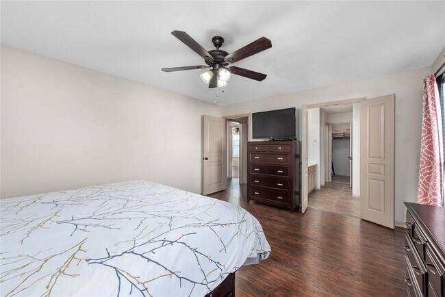 Building Photo - 20706 Stewart Crest Ln