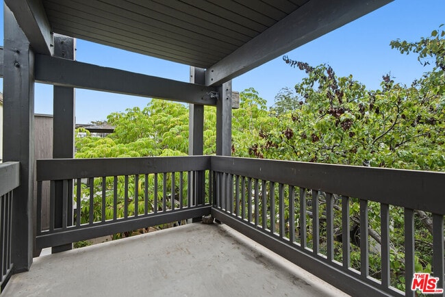 Building Photo - 7742 Redlands St
