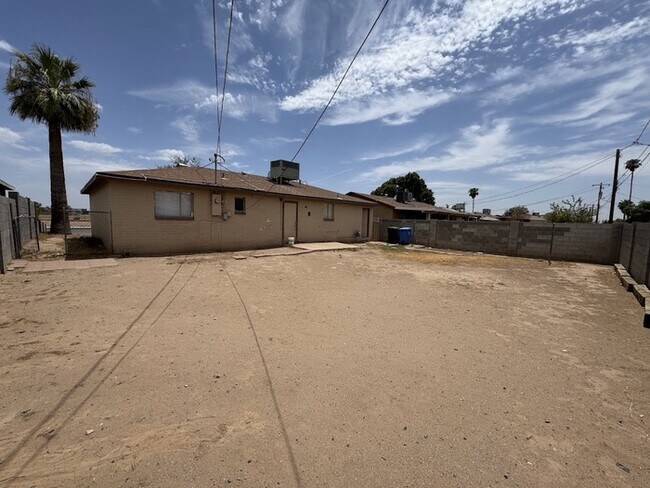 Building Photo - 4738 N 47th Ave