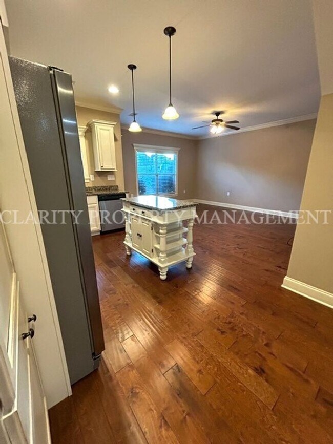 Building Photo - ***Coming soon!!***