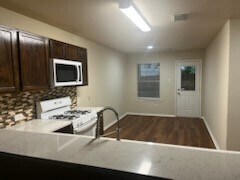 Building Photo - 1726 Serenata Ln