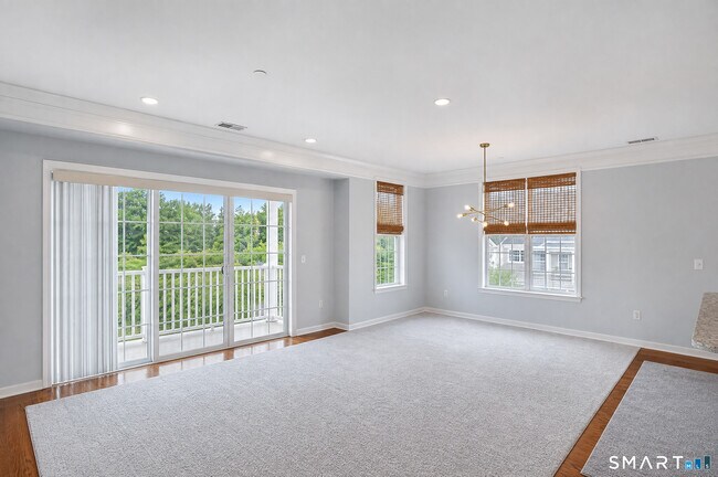 Building Photo - 922 Old Pasture Dr
