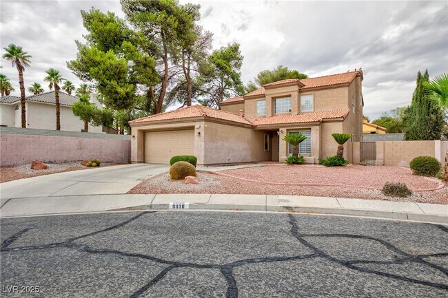 Building Photo - 9836 Russett Wood Cir