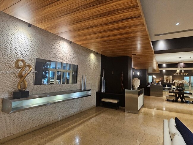 Building Photo - 60 SW 13th St