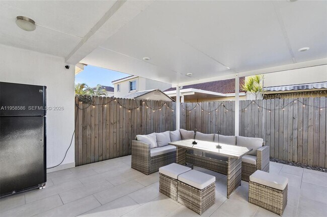 Building Photo - 342 NW 114th Ave