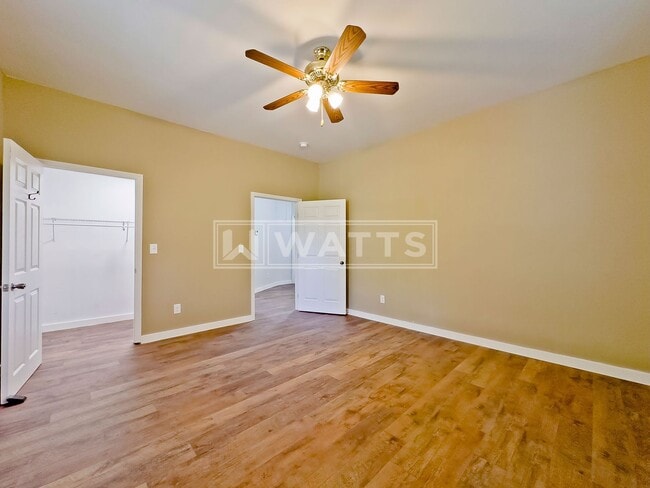 Building Photo - 1022 28th Pl S