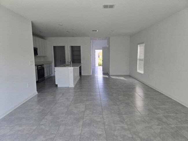 Building Photo - 2330 Amorie Dr