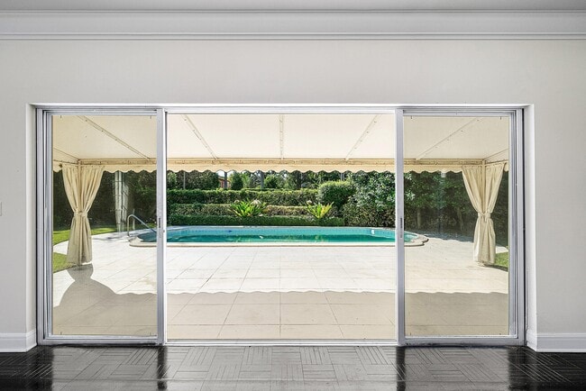 Building Photo - 157 Wells Rd