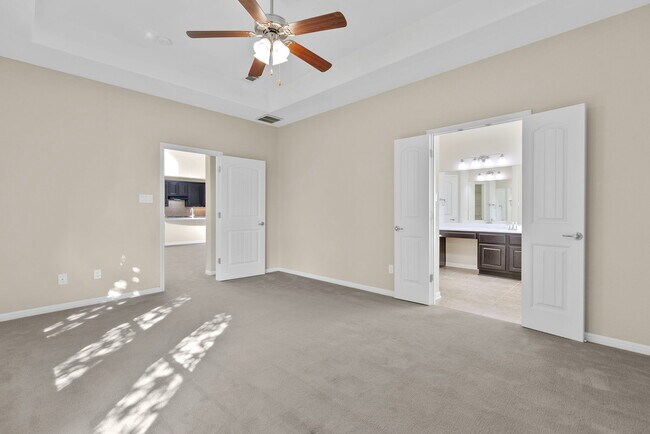 Building Photo - 2406 Sweetwater Ln