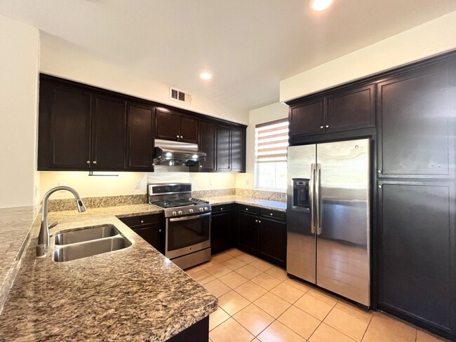 Building Photo - 3105 Marigold Cir