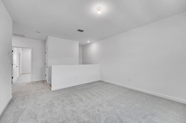 Building Photo - 3492 Cedar Grv Dr