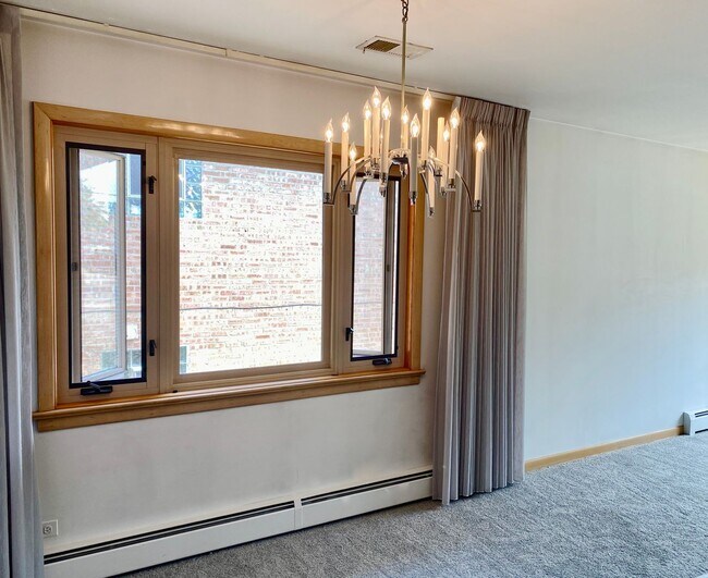Building Photo - 4520 Thatcher Ave