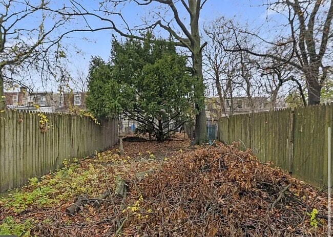 Building Photo - 910 Mechanic St