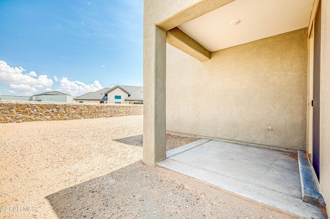 Building Photo - 916 Pettus Pl