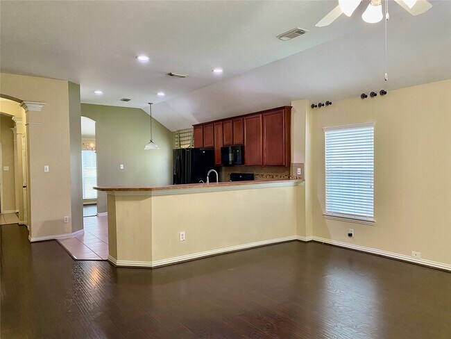 Building Photo - 7038 Cornflower Ln