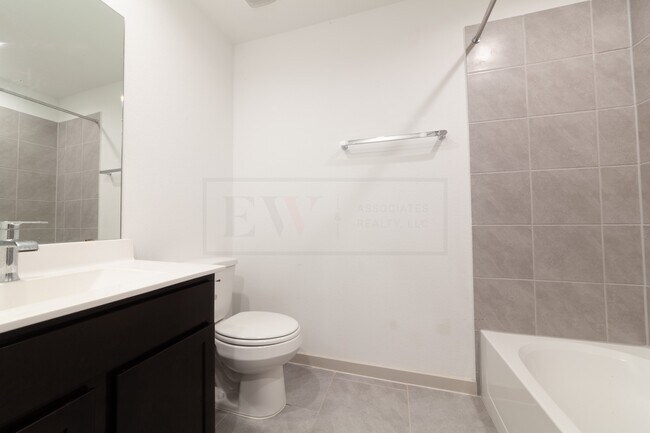 Building Photo - 4010 Garver Grv Ln