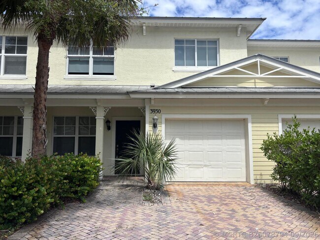 Building Photo - 3930 Sabal Way
