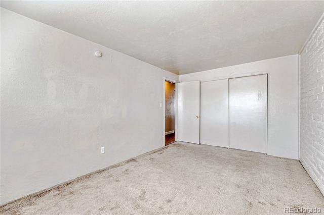 Building Photo - 875 S Quebec St