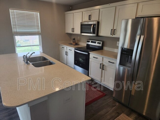 Building Photo - 4175 Cheyenne Ct