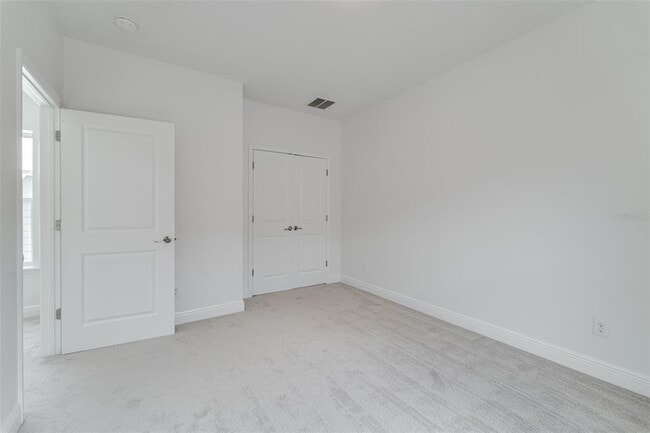 Building Photo - 1933 W Chestnut St