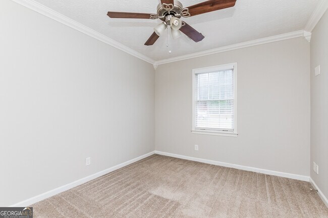 Building Photo - 150 Cedar Creek Ct