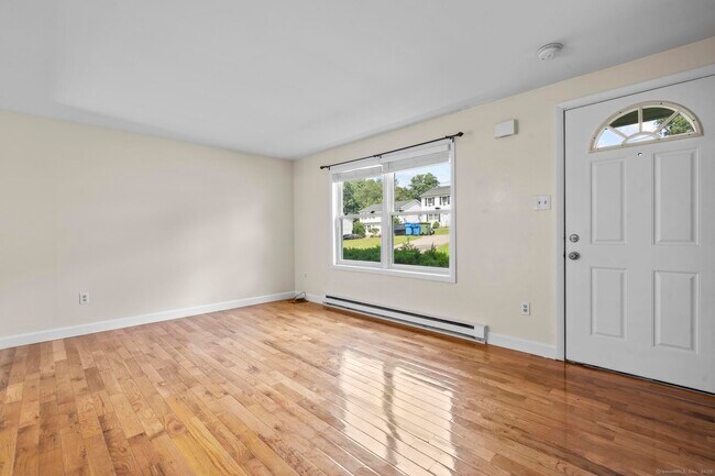 Building Photo - 53 Stonewall Ln