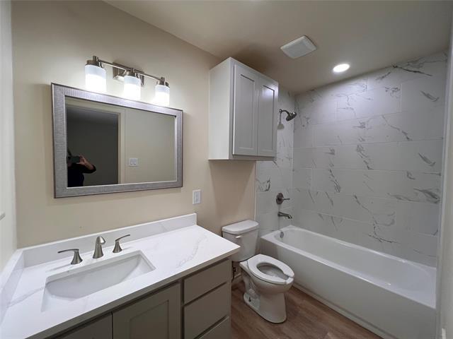 Building Photo - 509 Davis Dr