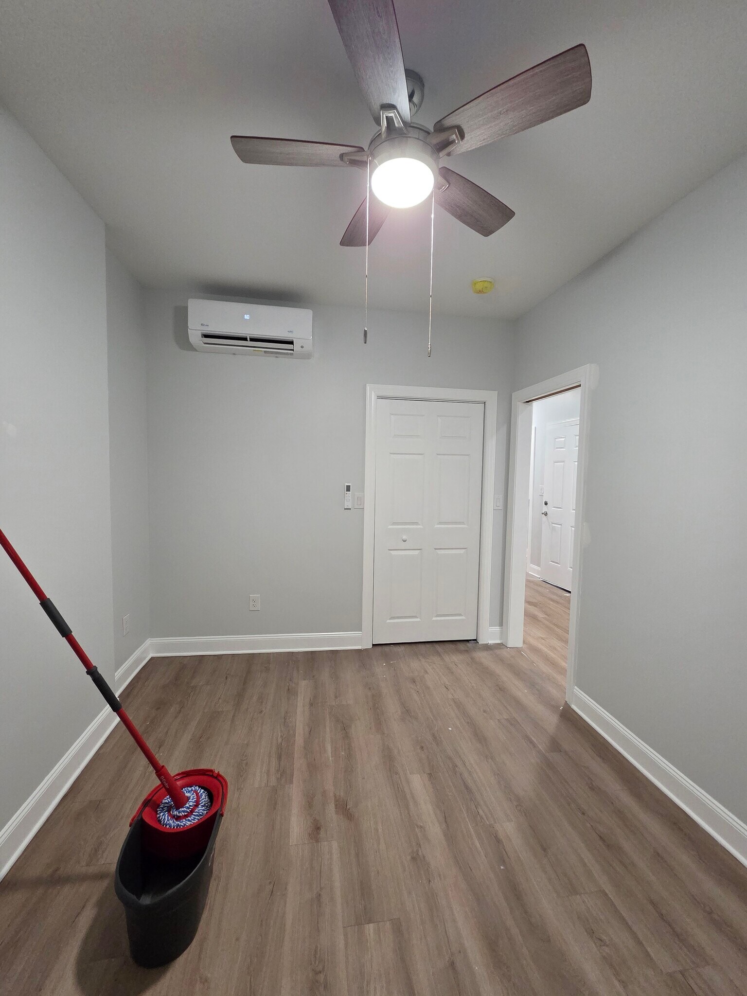 Building Photo - 840 2nd St